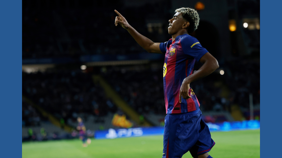 Barcelona Defender Praises Real Madrid's Vinicius Jr Ahead of Crucial El Clasico