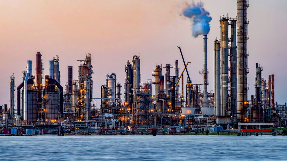 Oil and gas industry benefit from new climate bill - Vimarsana News