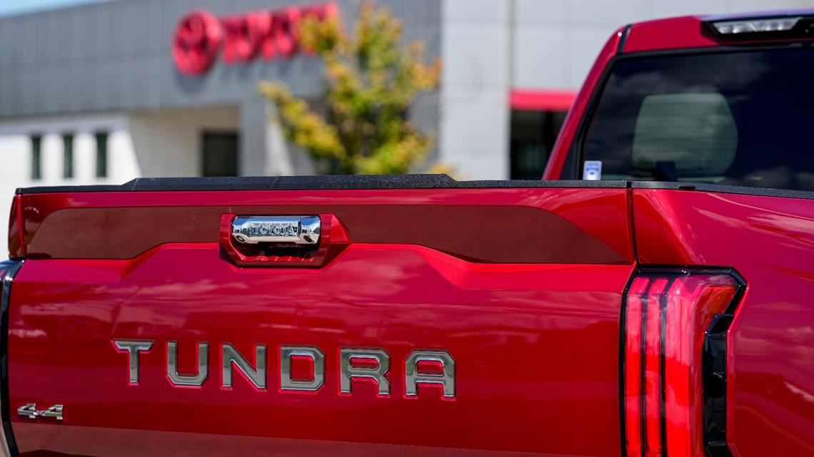 Toyota recalls 162,000 trucks over faulty screens