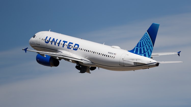 United Airlines pilots in line for big raises