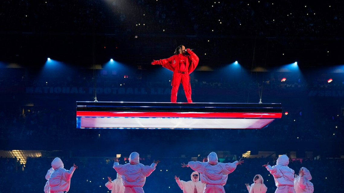 Rewatch Rihanna's Super Bowl Halftime Show Here - CNET