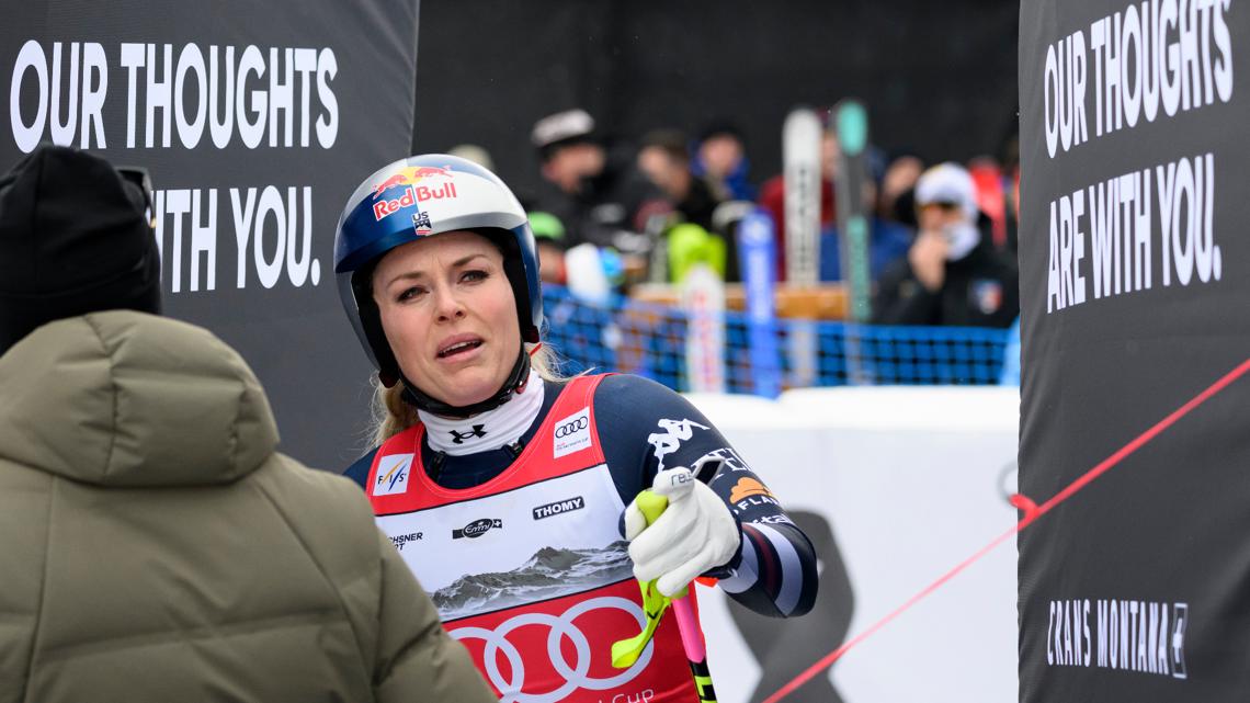 Lindsey Vonn airlifted from course after crash a week before Winter Olympics