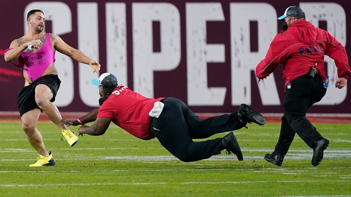 Tampa Super Bowl streaker plea deal rejected by judge - Vimarsana News
