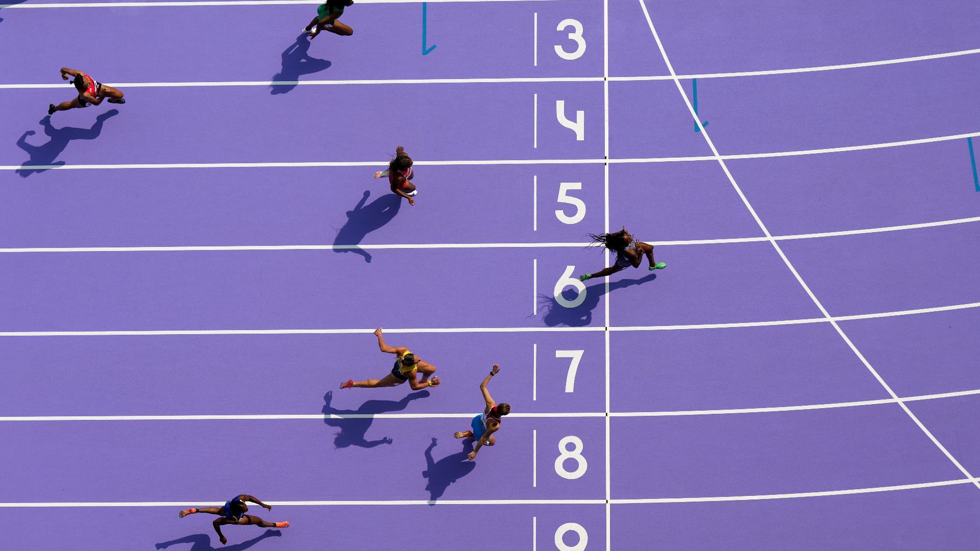 Here's how Team USA did in the mixed 4x400 relay in the Olympics