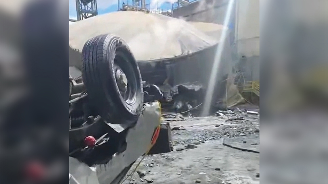 Video shows devastation, crushed cars after deadly chemical tank implosion at Washington paper mill
