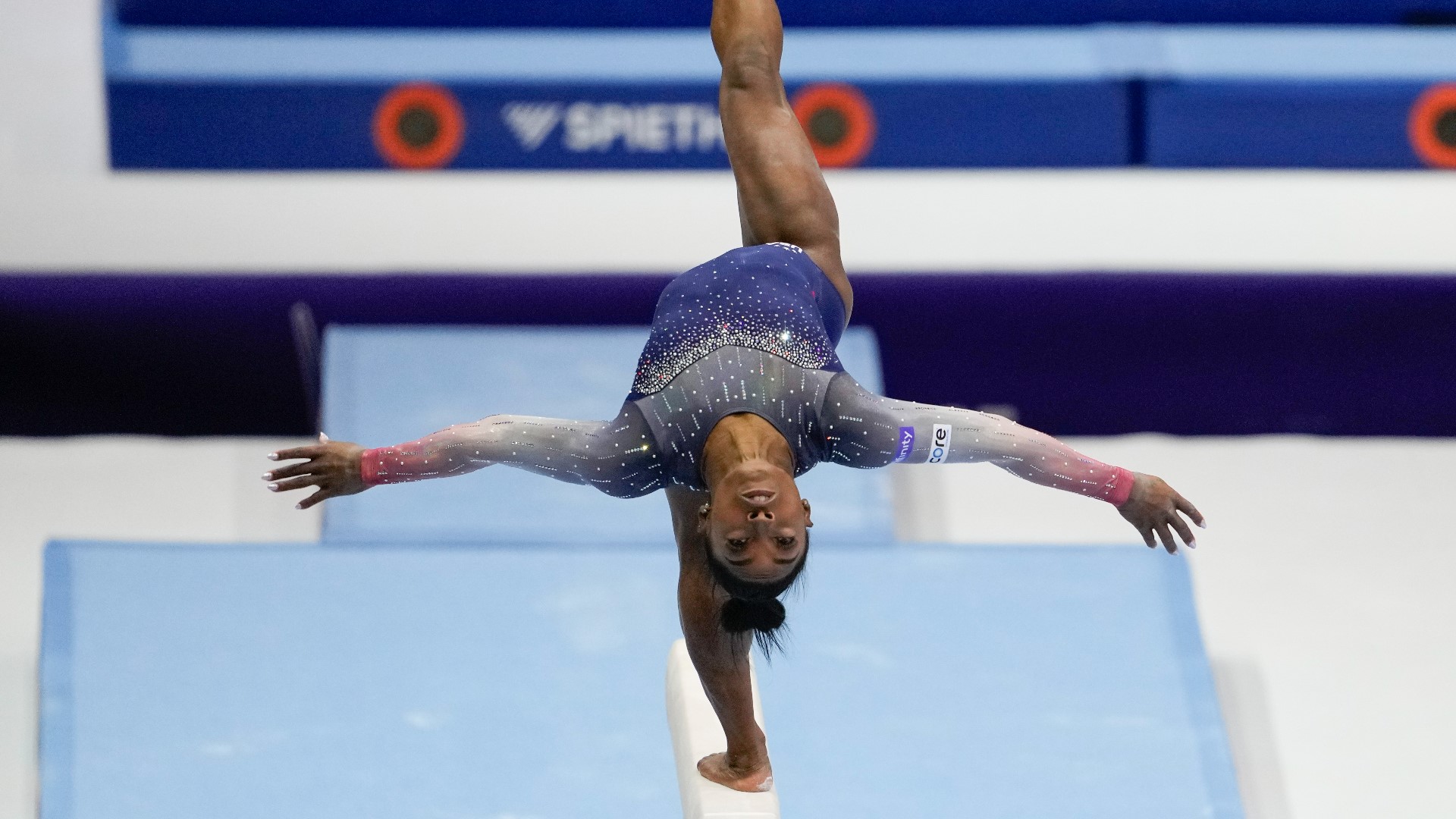 Simone Biles, US Women Win Team Title At World Championships | Wcnc.com