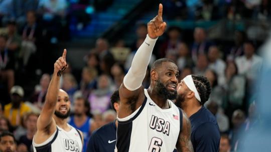 US men's basketball rallies Serbia, advance to Olympic final | wcnc.com