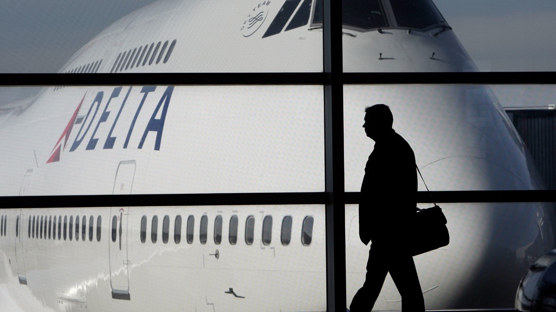 Car crashes into Detroit Metro Airport terminal