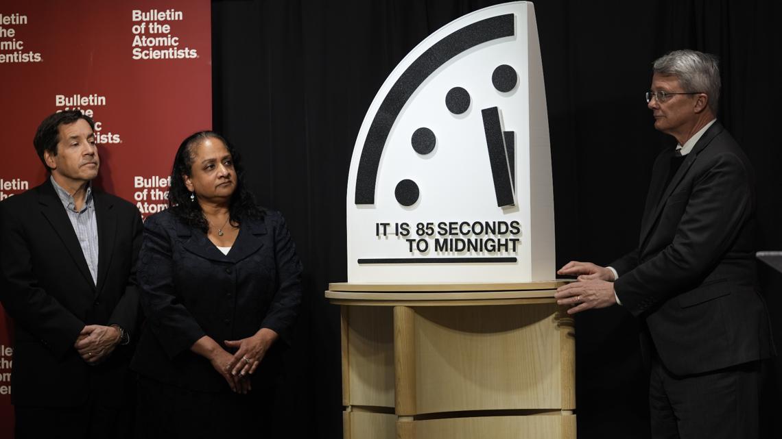 'Doomsday Clock' moves closer to midnight