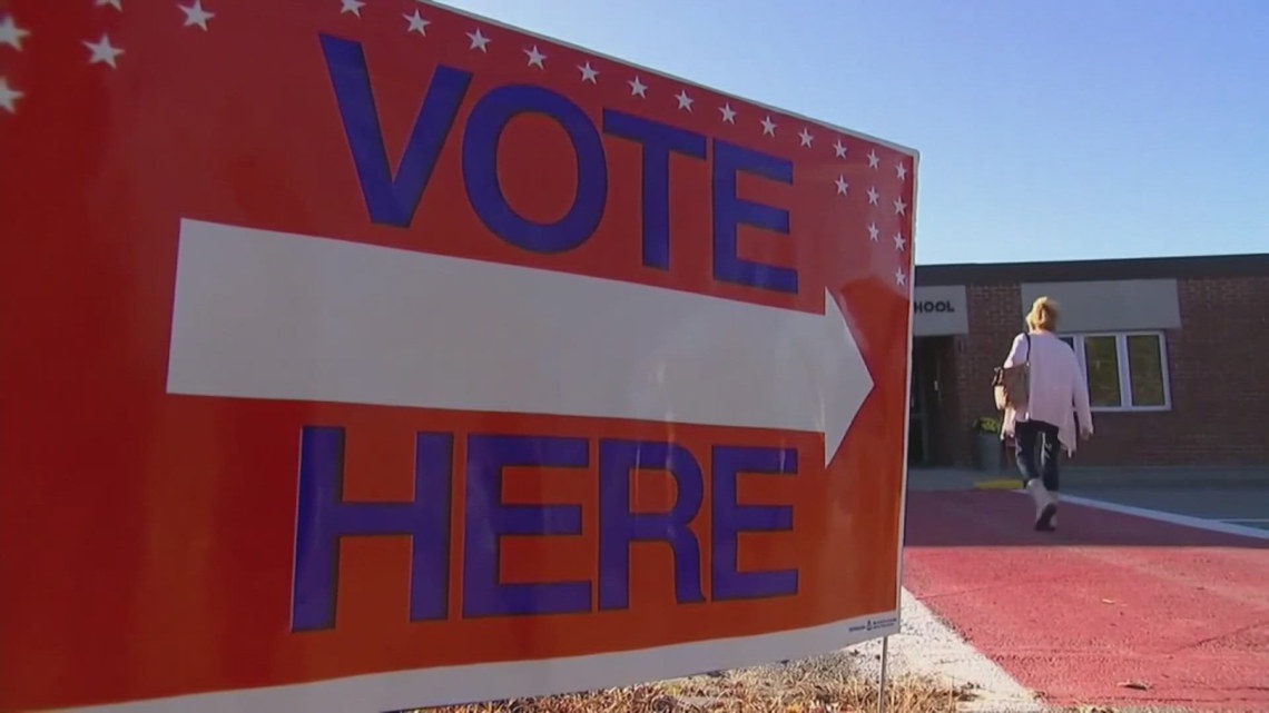 Early Voting Begins with Record Turnout