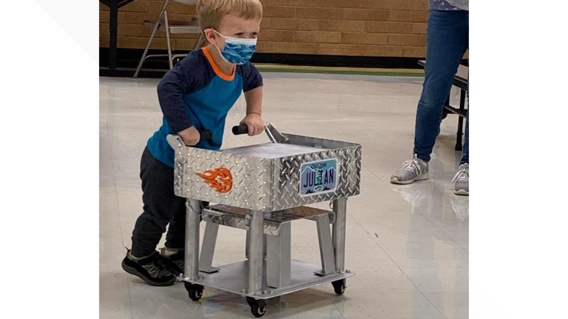 Beaverton lunch worker has custom cart made for student in need - Vimarsana News
