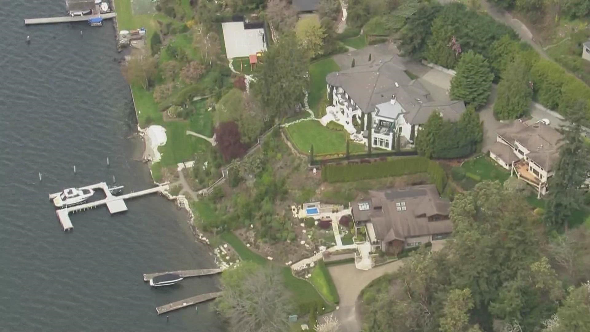 The lakefront property has six bedrooms, seven bathrooms, a cinema, a dock and a two-story tree house.