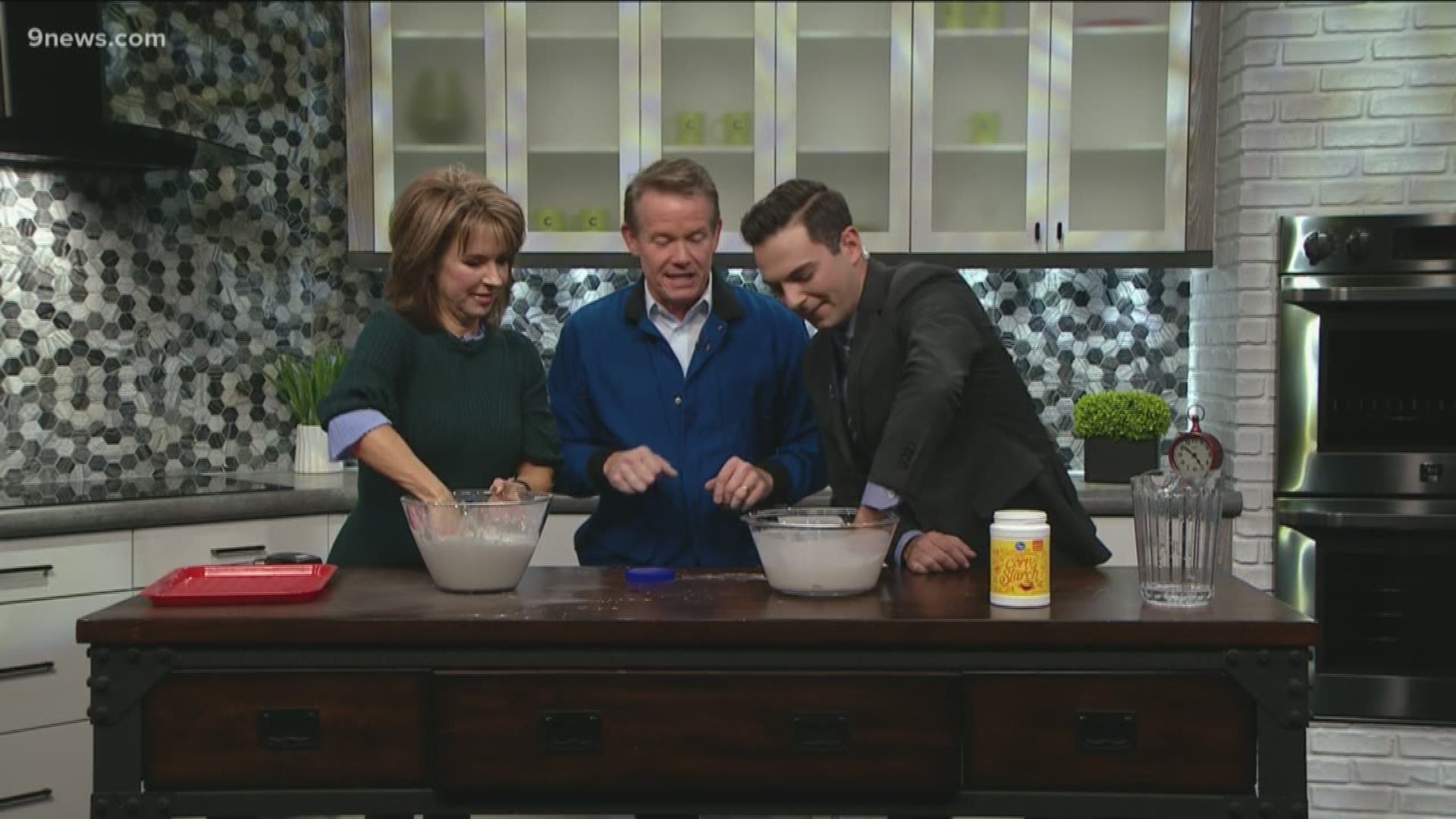 You just might have a box of cornstarch leftover from Thanksgiving. Most people use cornstarch to thicken gravy. Our science guy Steve Spangler does something else.