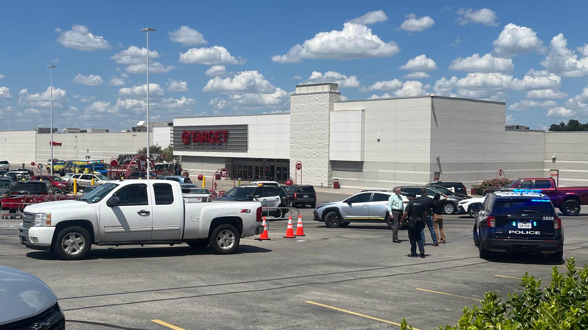 3 Dead, Suspect In Custody: The Full Story Of The Austin Target Shooting - e3u9f6d