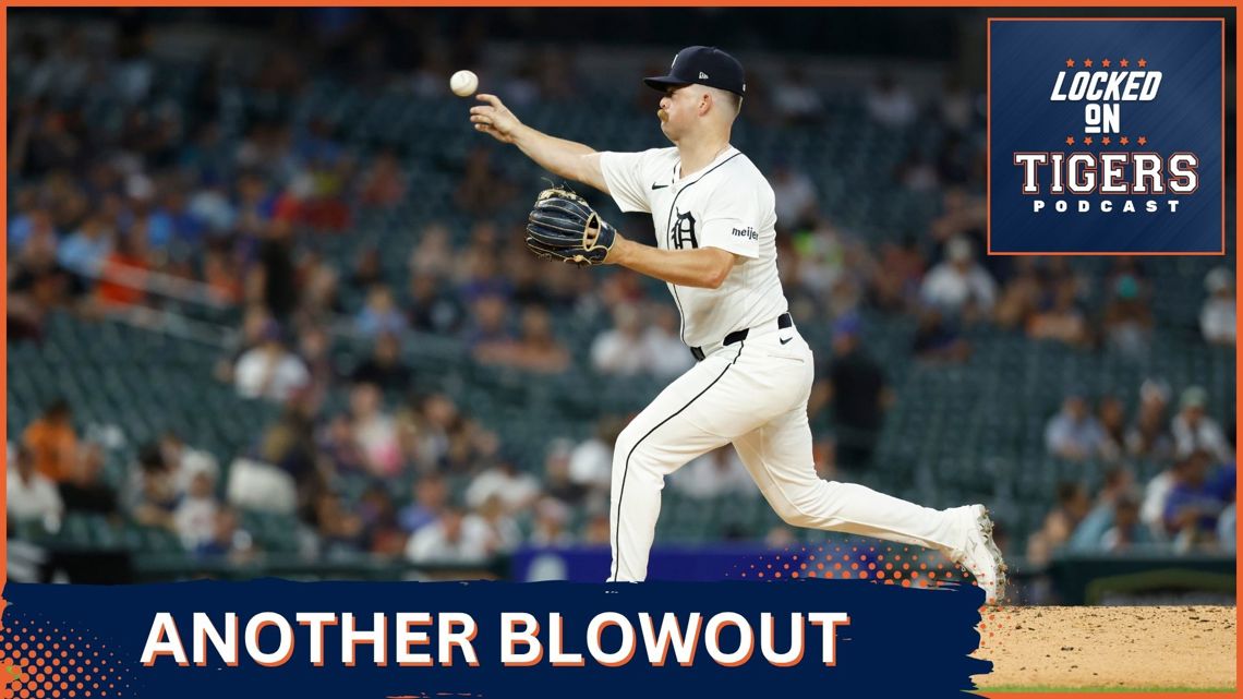 Blue Jays Top Tigers 11-4 Gain AL Lead