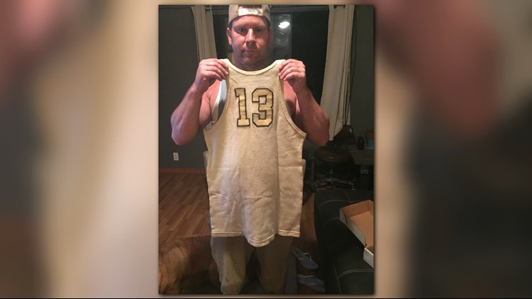 Drew Brees purchases John Wooden jersey to be displayed at Purdue, Saints