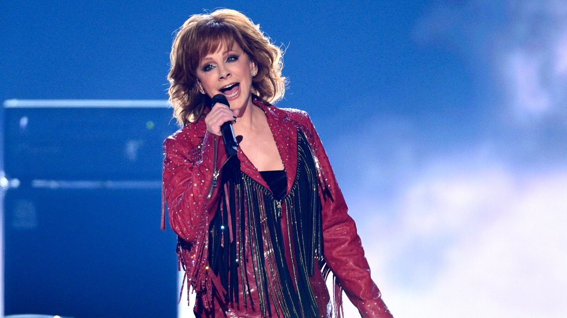 Reba McEntire announces NC concert on fall 2022 arena tour(01)