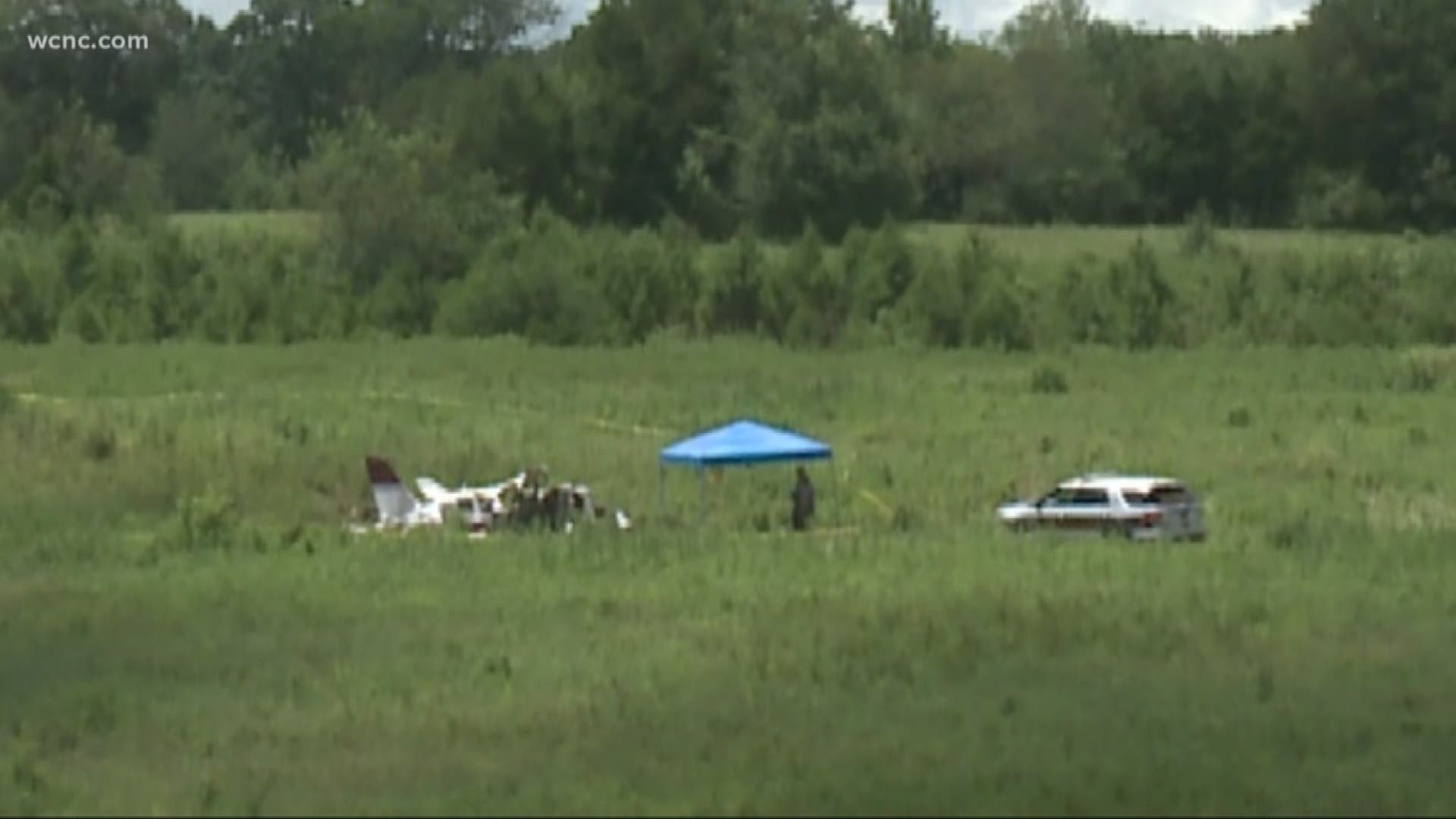 A plane has crashed near the Lincoln County Airport early Tuesday morning.