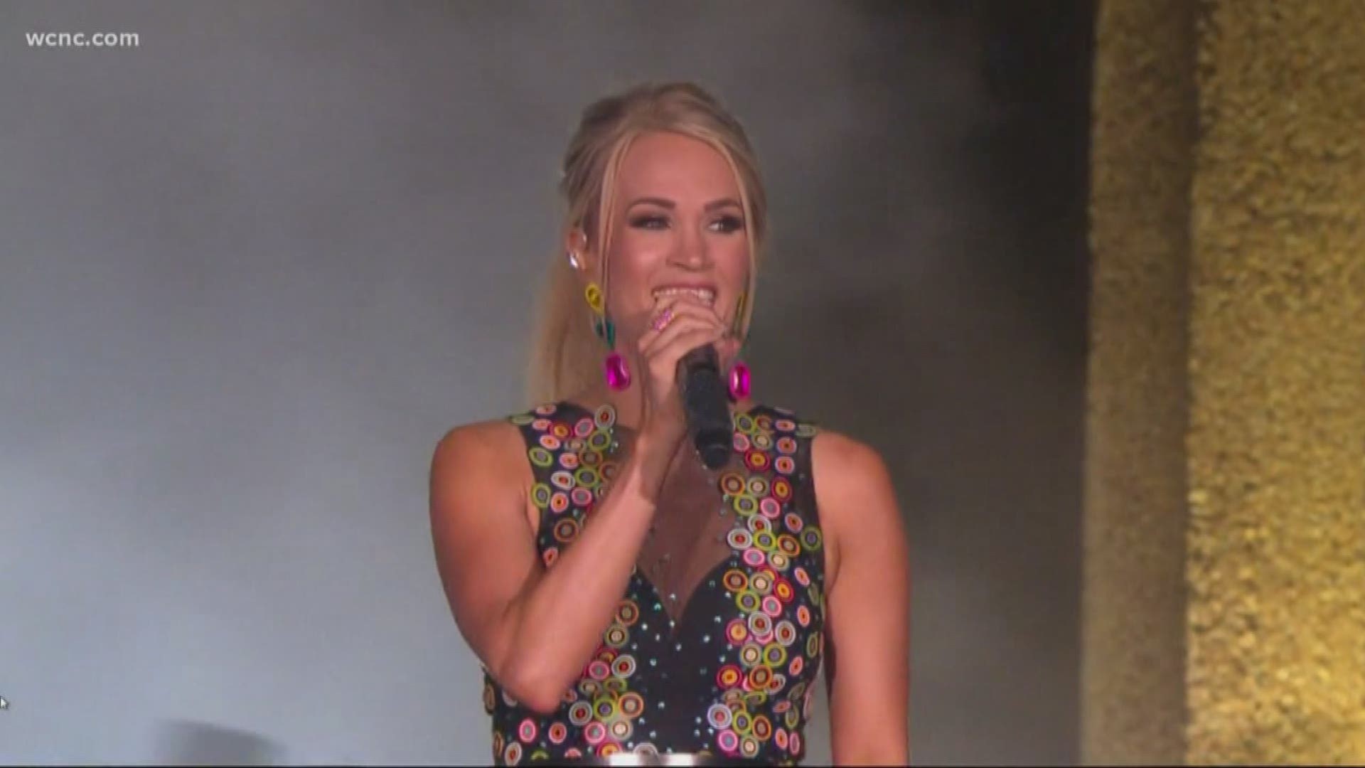 Carrie Underwood is now the most-awarded singer in country music history with her 19th and 20th career wins at the 2019 CMT Awards Wednesday.