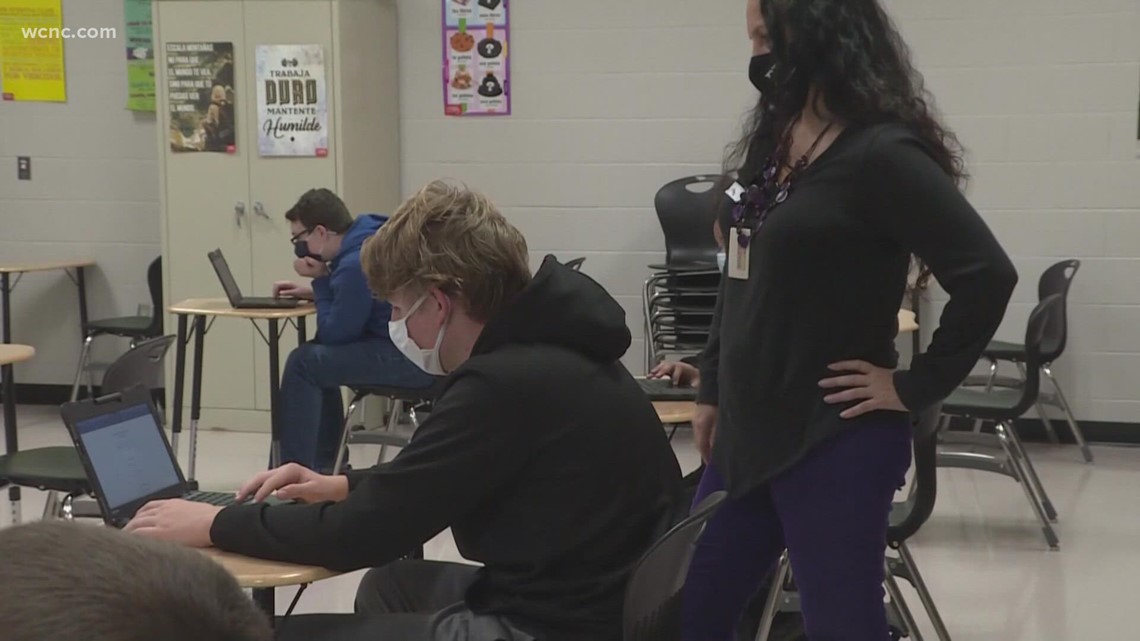 Charlotte area districts compete for staff hires wcnc com