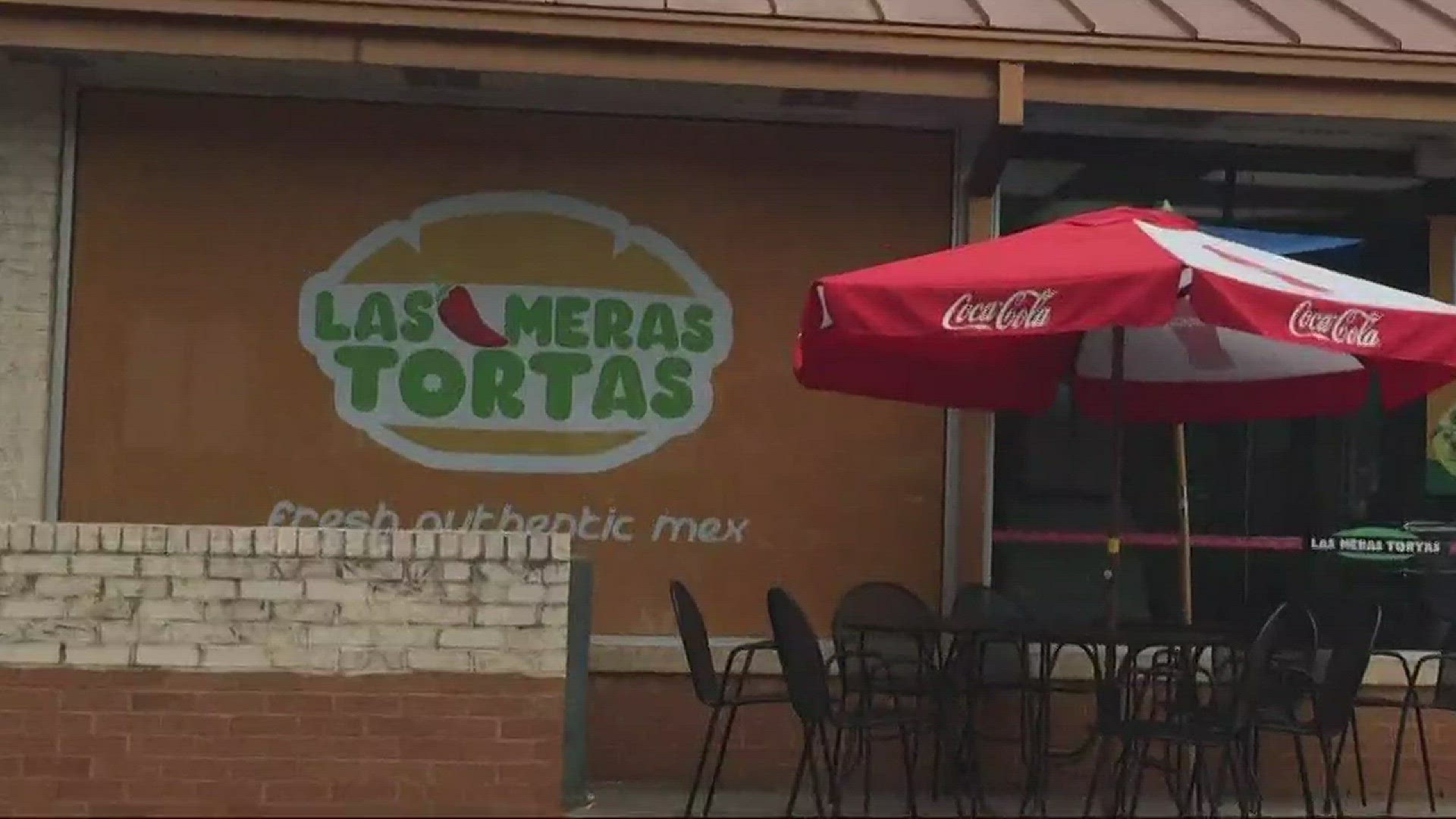 Moldy tomatoes and decayed lettuce were things being cited in one restaurant.