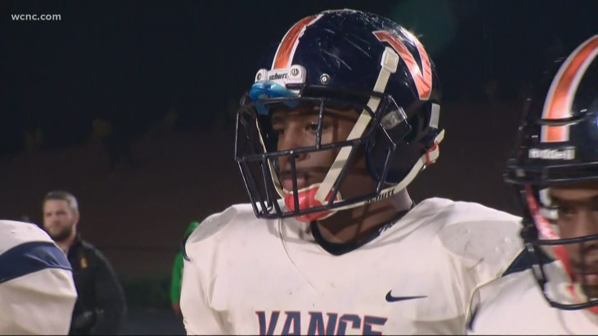 Echols is a four-star rated prospect who led Vance to their first state title game as a junior.