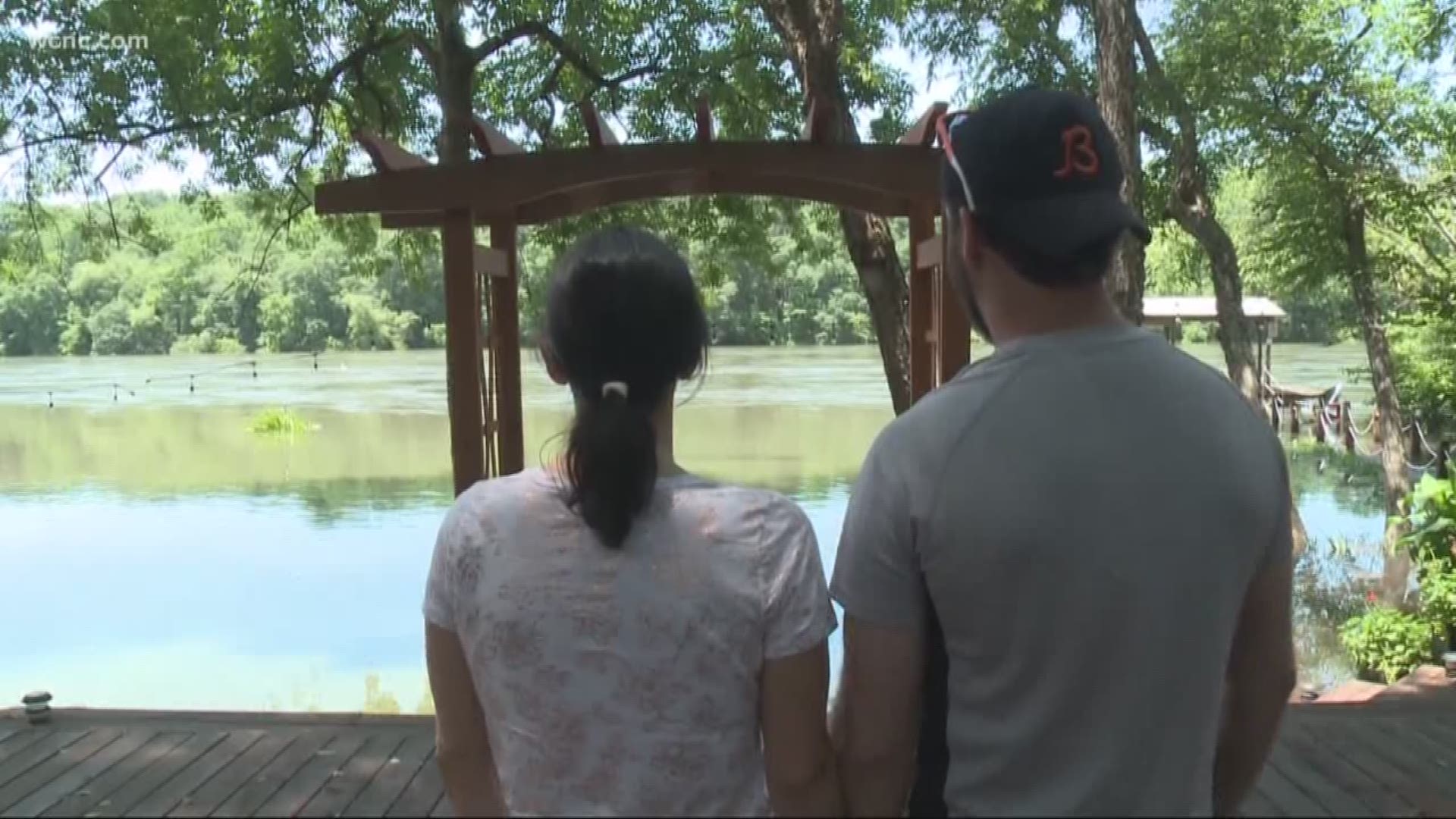 Flooding won't stop local couple's wedding