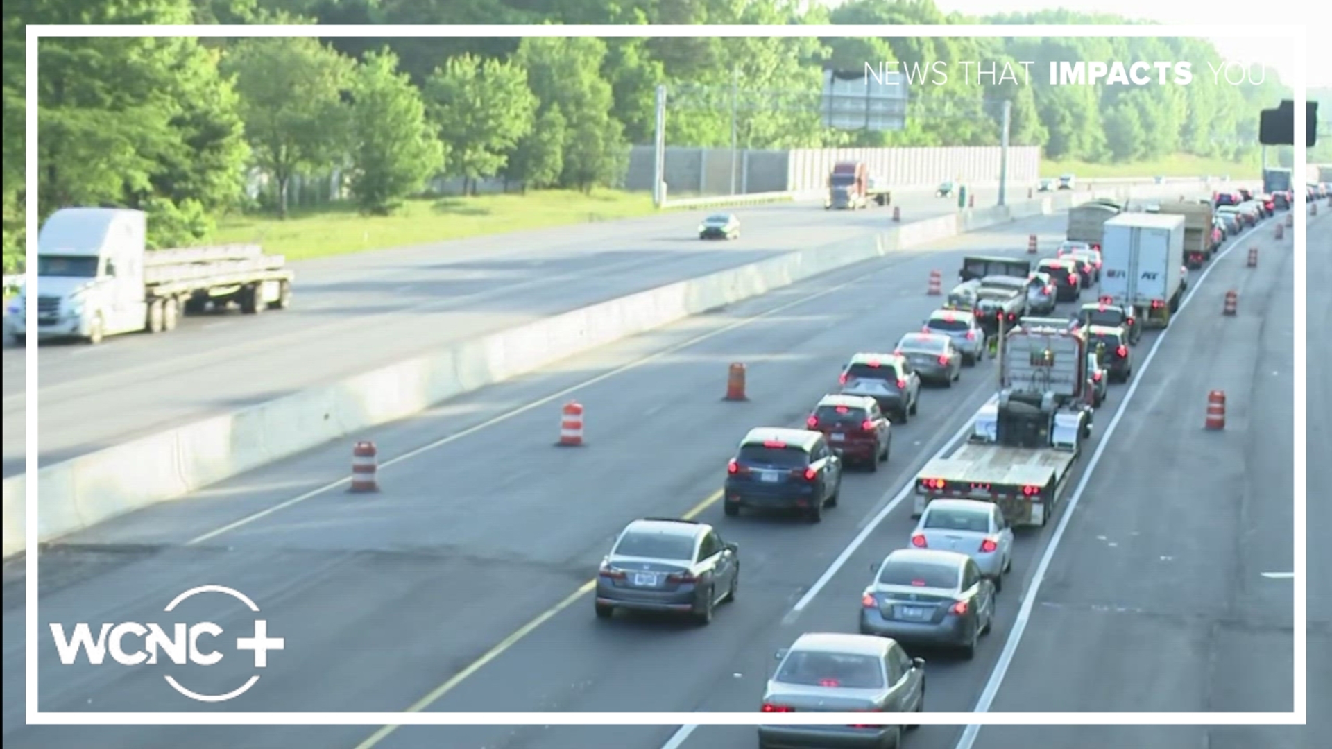 A gas leak in Matthews is causing traffic impacts for the Tuesday morning commute.
