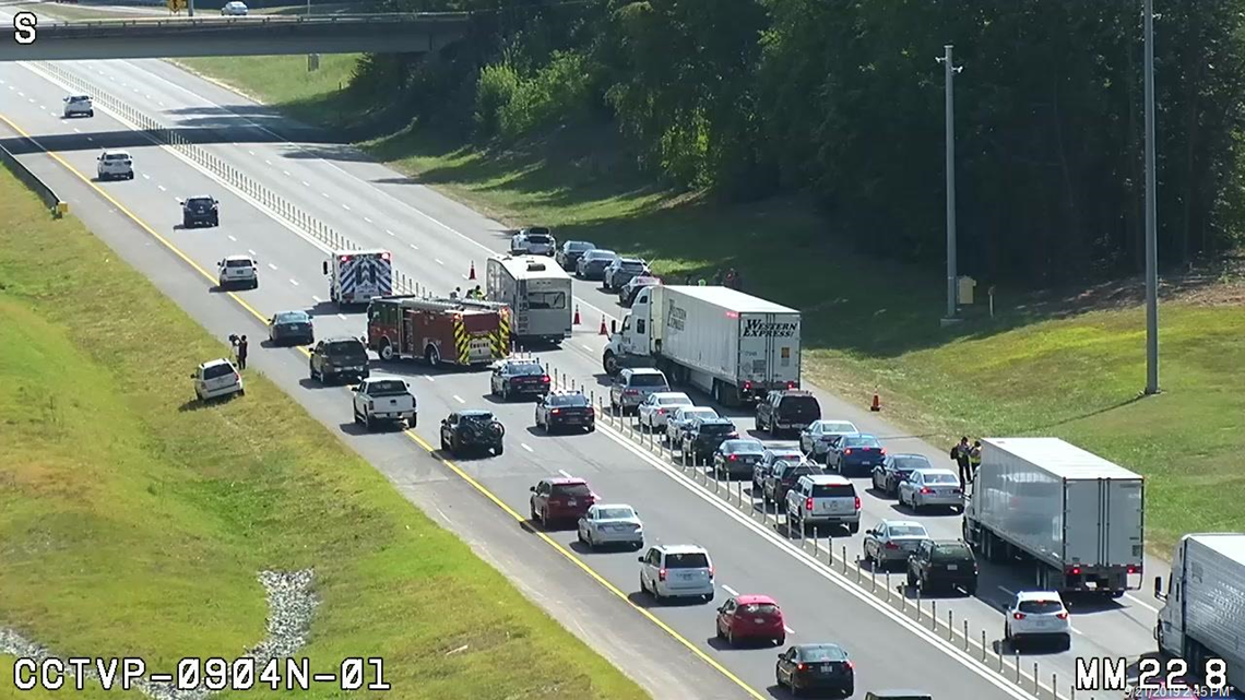 Interstate 77 in Huntersville back open following multivehicle crash