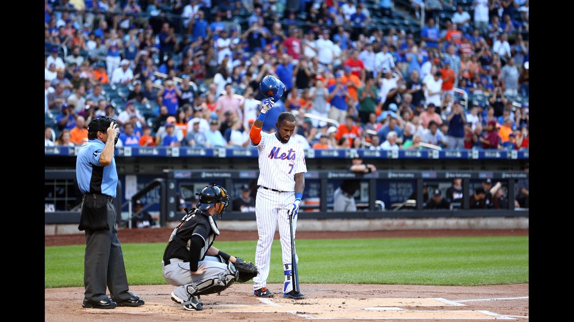 As Mets open 2011 season, Jose Reyes facing what could be his