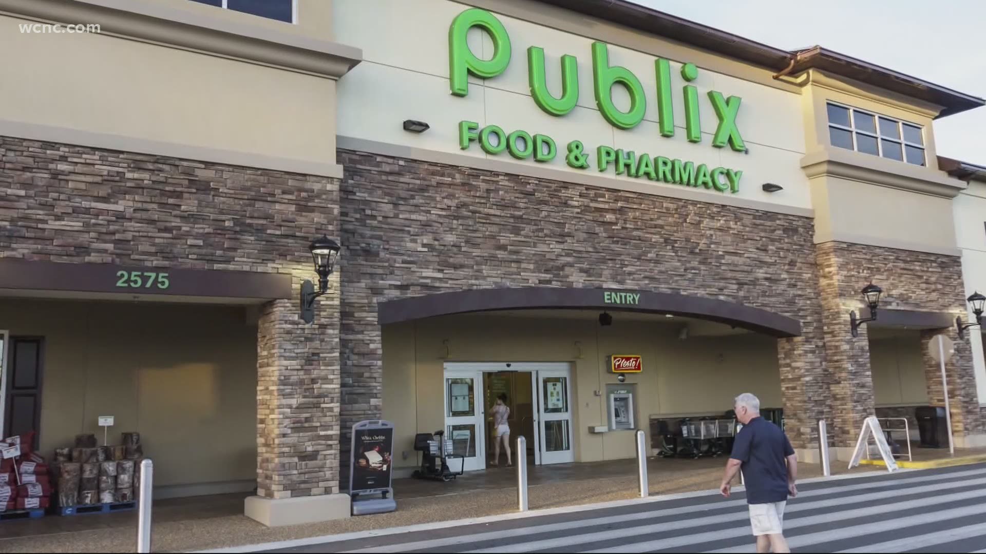 Publix announced it will begin offering COVID-19 vaccines by appointment in South Carolina starting Tuesday.