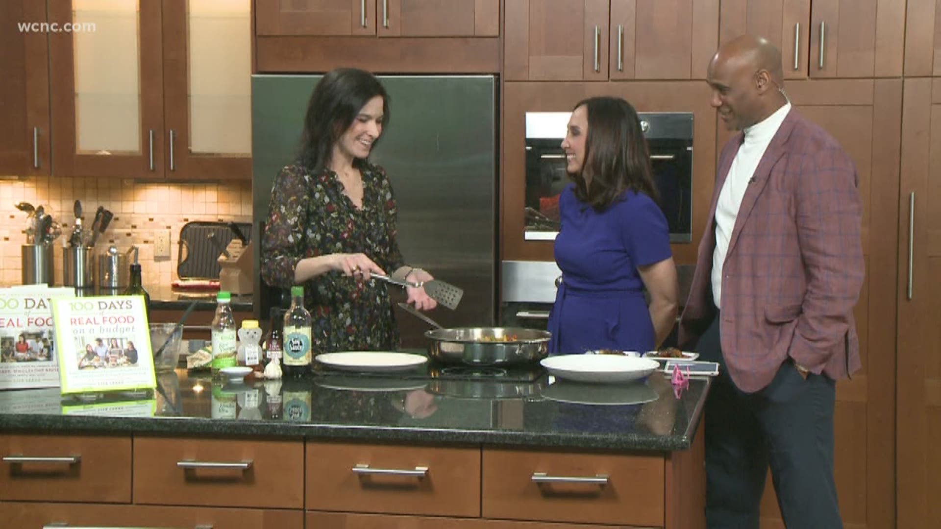 Cookbook author Lisa Leake makes a healthy, delicious and easy dinner recipe.