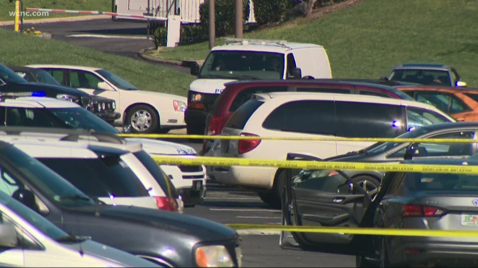 2 injured in northeast Charlotte apartment shooting