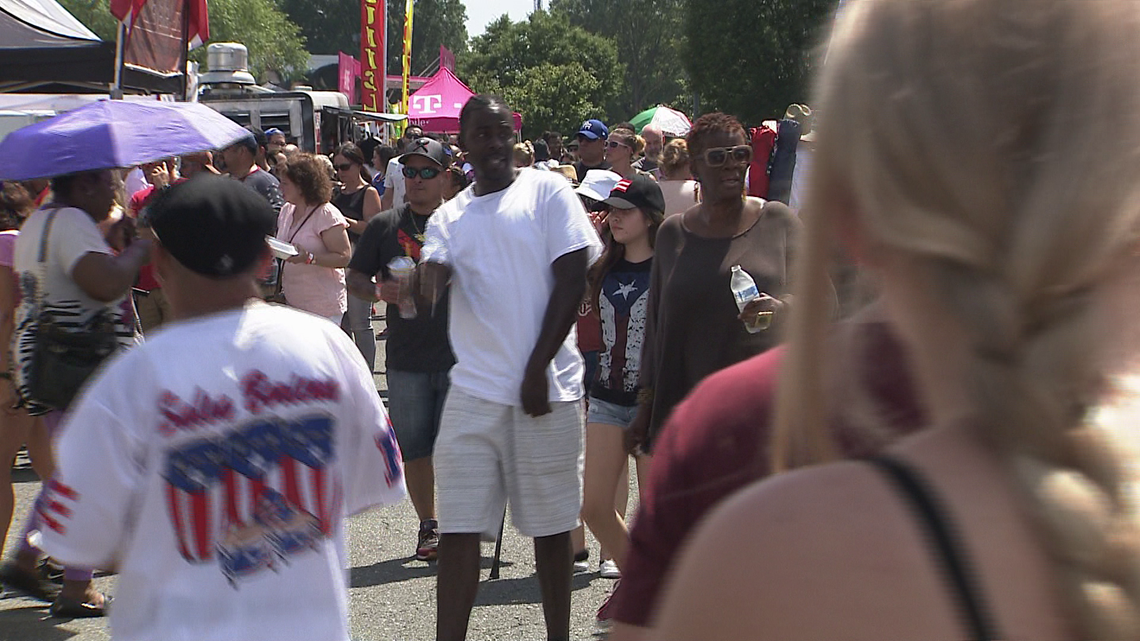 Thousands celebrate Puerto Rican festival in south Charlotte