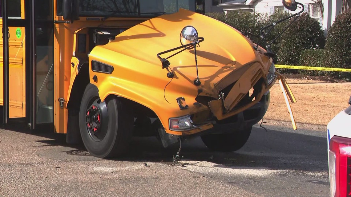 Two CMS buses collide in south Charlotte, no injuries reported