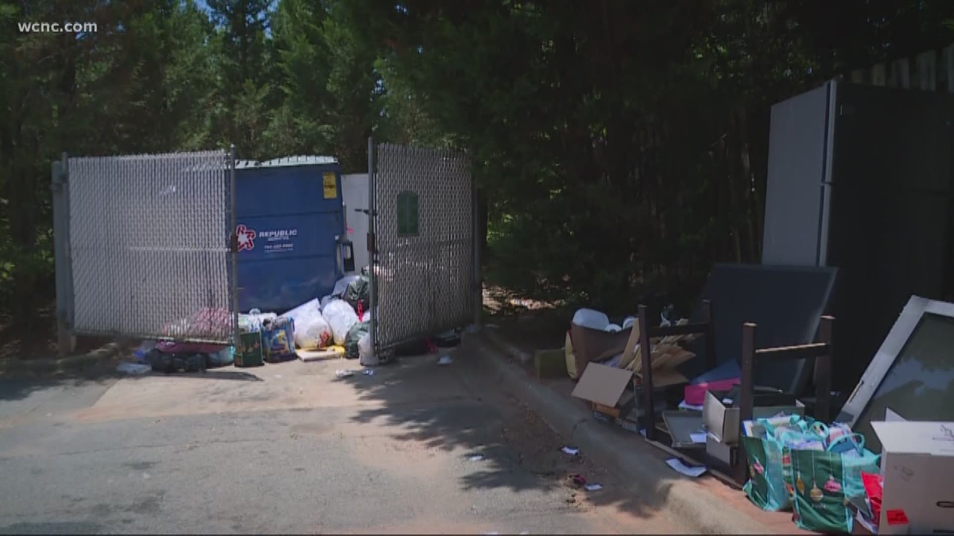 Neighbors fight with HOA over trash problem