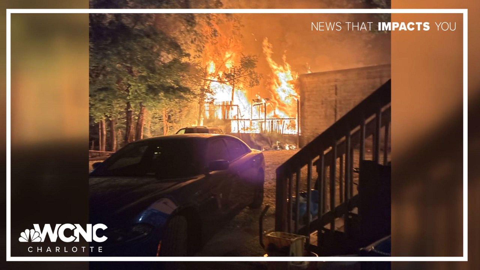 Firefighters battle 2-alarm blaze at west Charlotte business