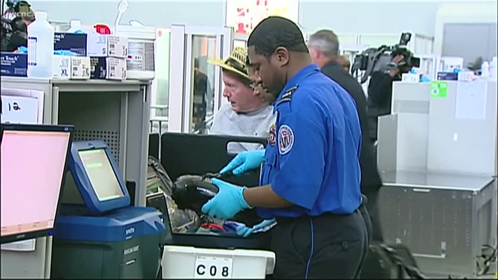 Pack your bags, the unofficial start to summer kicks off with Memorial Day weekend and the TSA is expecting a record number of travelers.
