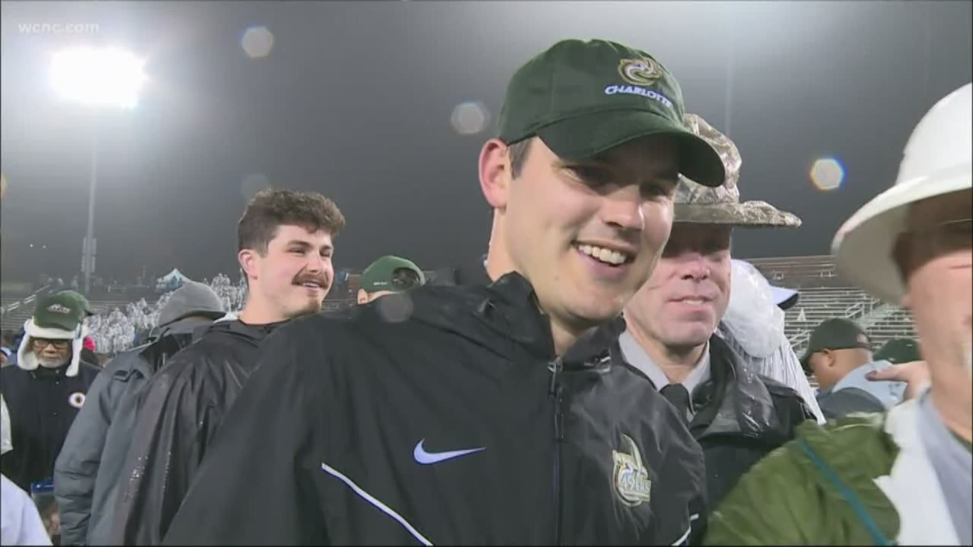 Will Healy has signed a two-year extension, how bringing his contract with UNC Charlotte through January of 2026.
