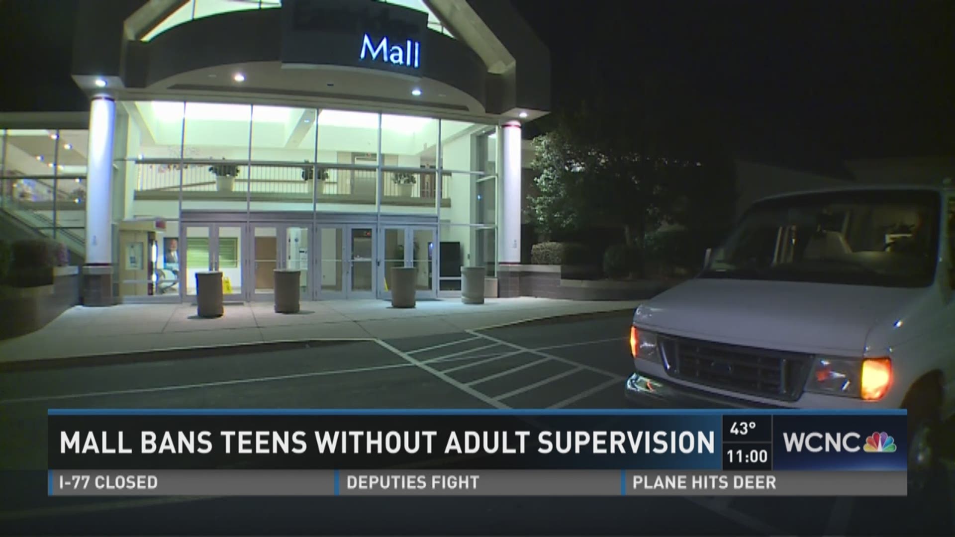 Mall bans teens without adult supervision