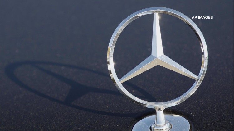Mercedes-Benz to offer 'acceleration increase' subscription for electric vehicles
