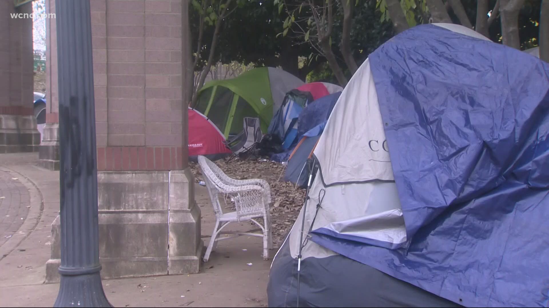 Charlotte tent city residents have one day to vacate property | wcnc.com