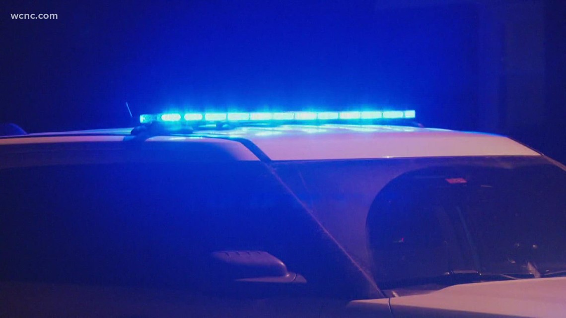 Mecklenburg EMS: 1 person injured after north Charlotte shooting | wcnc.com