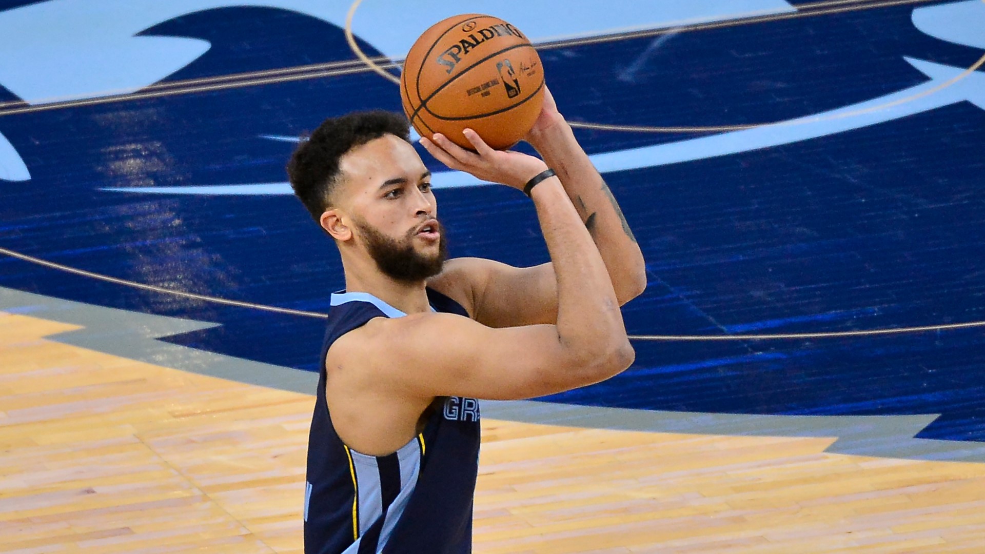 Kyle Anderson hit a career-high six 3 of Memphis’ franchise-record 23 3-pointers and scored 27 points to help the Grizzlies snap a four-game losing streak.