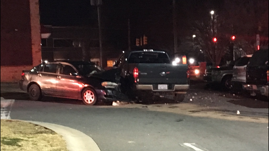 Man dies from heart attack after crash in Pineville
