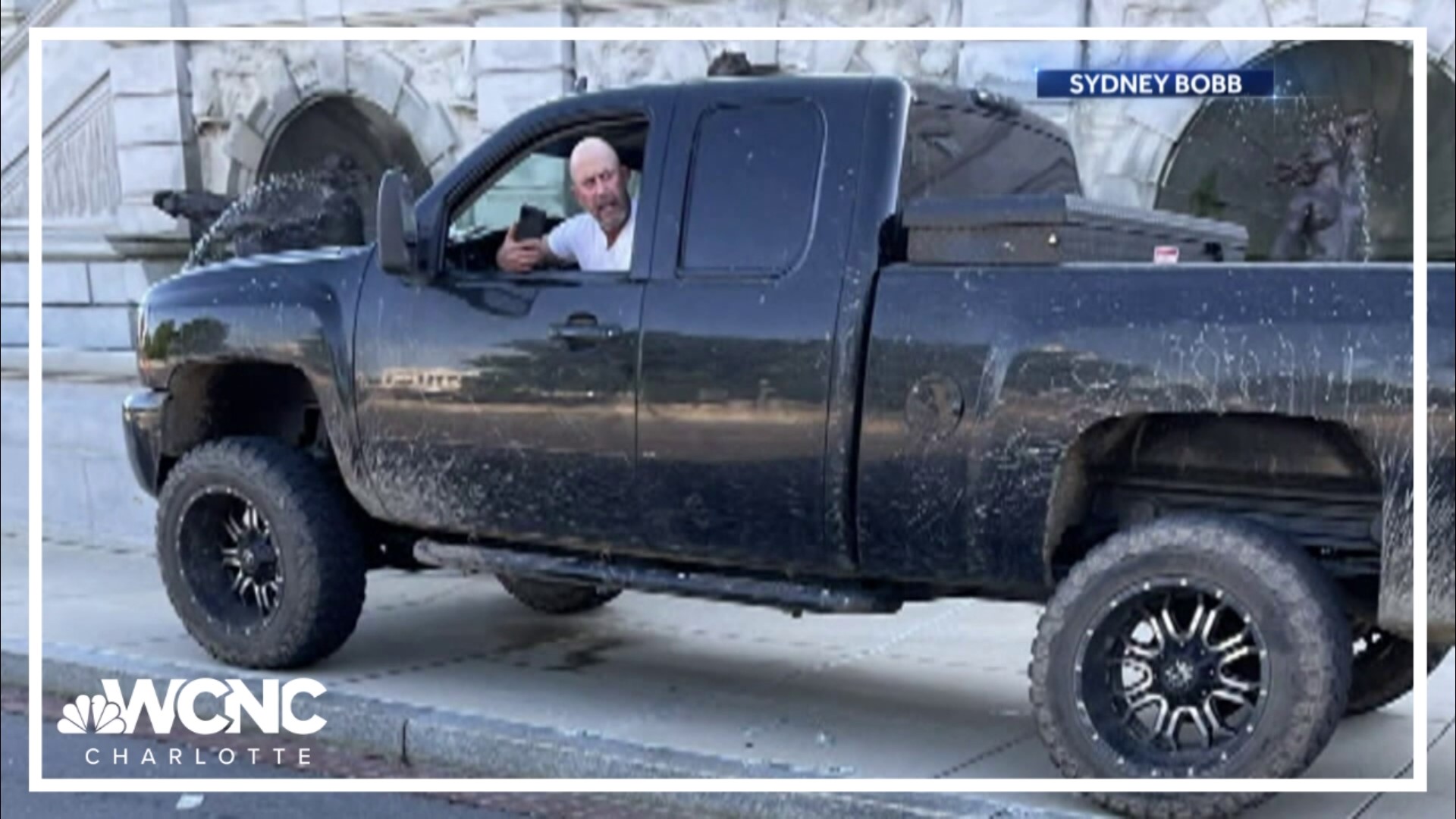 A man who threatened to blow up his truck outside of the Library of Congress in August 2021 will serve five years probation.
