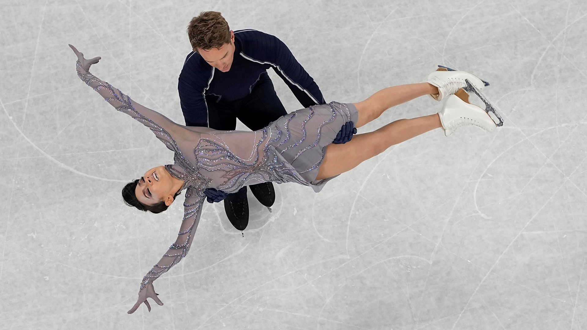 Whats the difference between ice dancing, pairs figure skating? wcnc