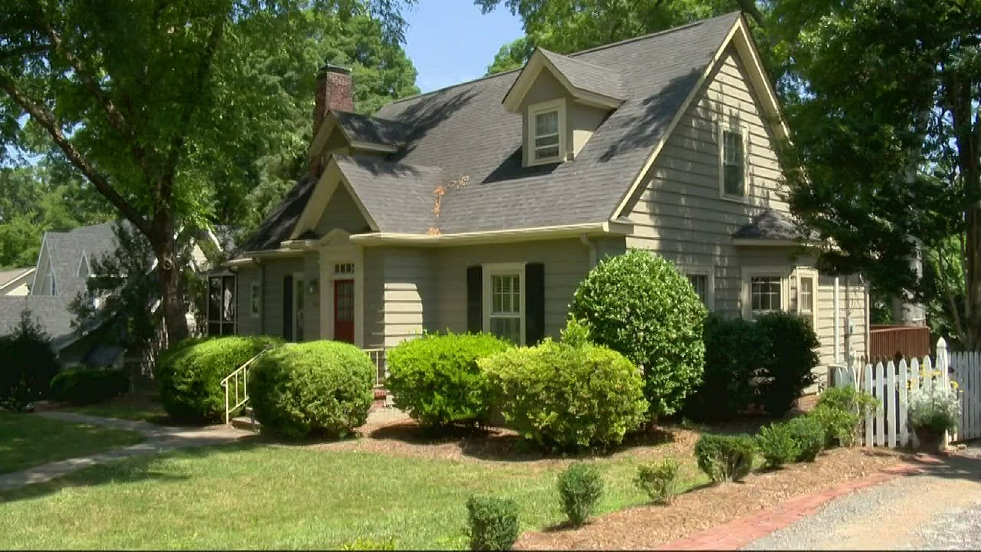 Neighbors are banding together with Charlotte-Mecklenburg Police to try to stop squatters from taking over a home in Myers Park.