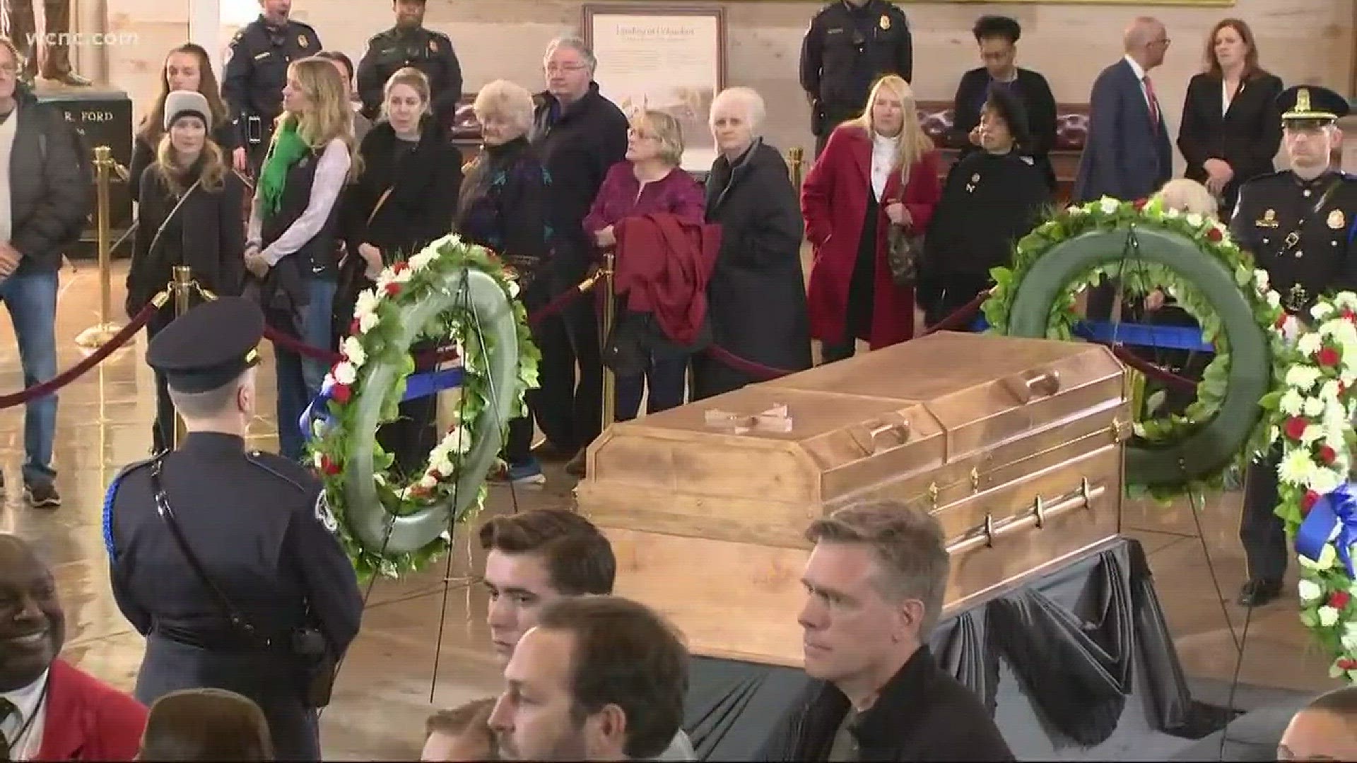 Rev. Billy Graham lies in U.S. Capitol rotunda