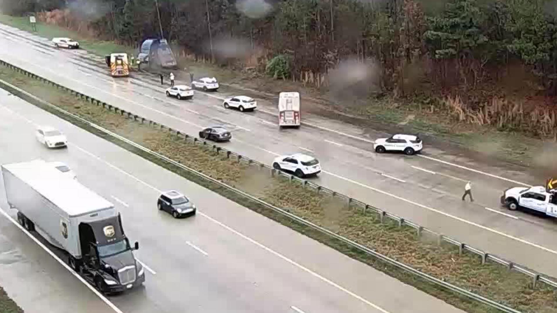 Jackknifed 18-wheeler causes major delays on I-485 Outer Loop in west ...